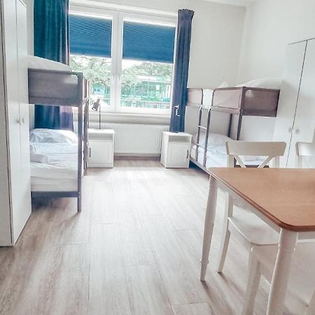 Sechsbettzimmer "Blau" In Zentraler Lage BRE Exterior foto