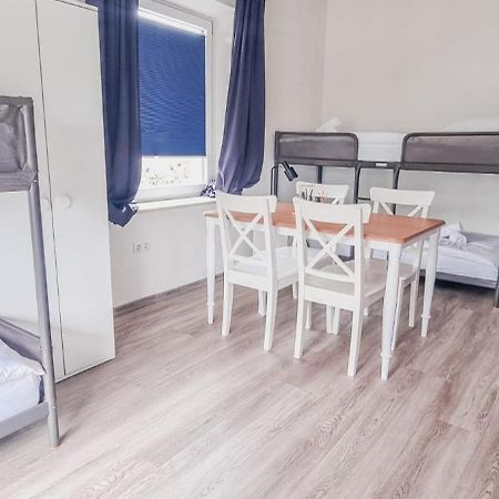 Sechsbettzimmer "Blau" In Zentraler Lage BRE Exterior foto