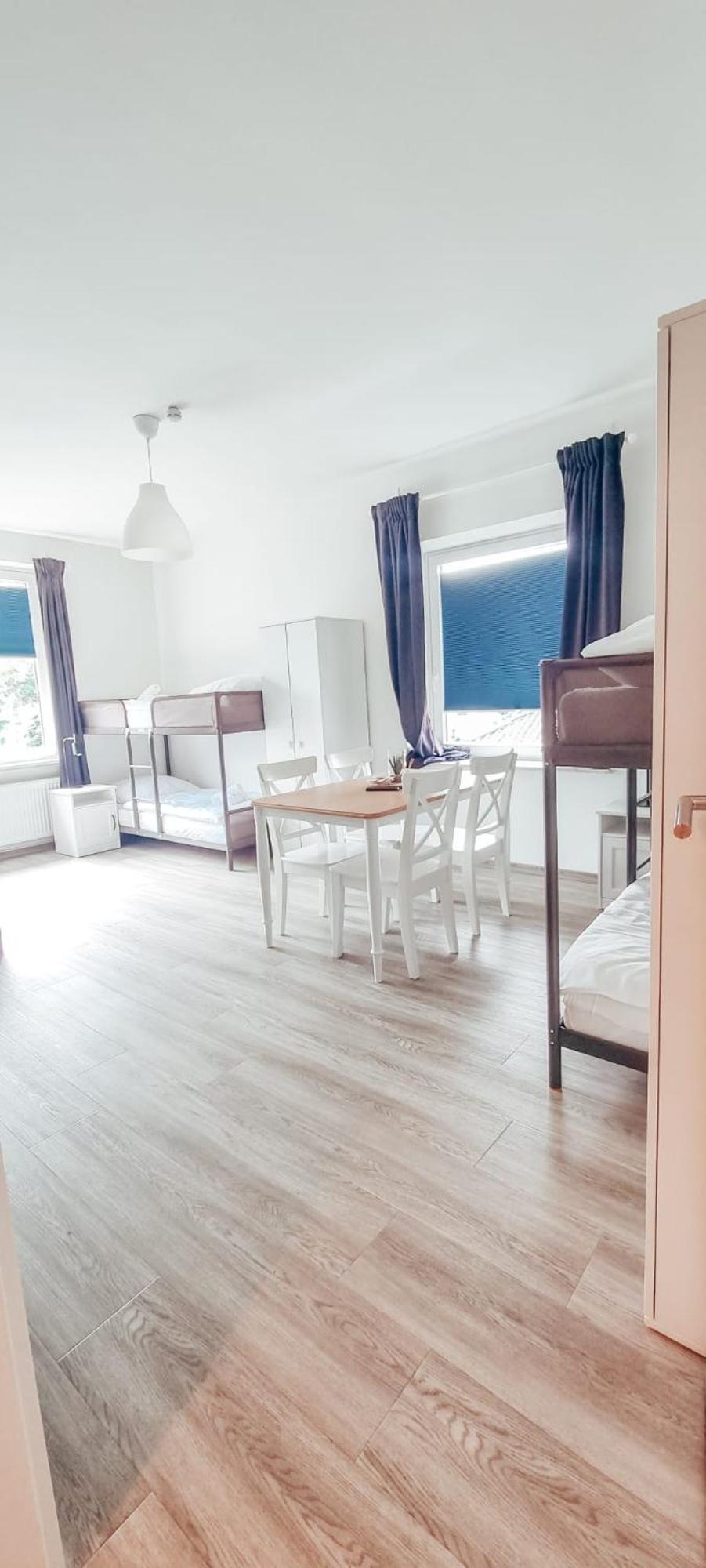 Sechsbettzimmer "Blau" In Zentraler Lage BRE Exterior foto