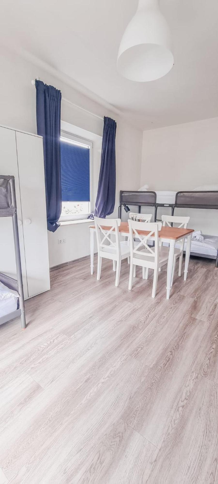 Sechsbettzimmer "Blau" In Zentraler Lage BRE Exterior foto